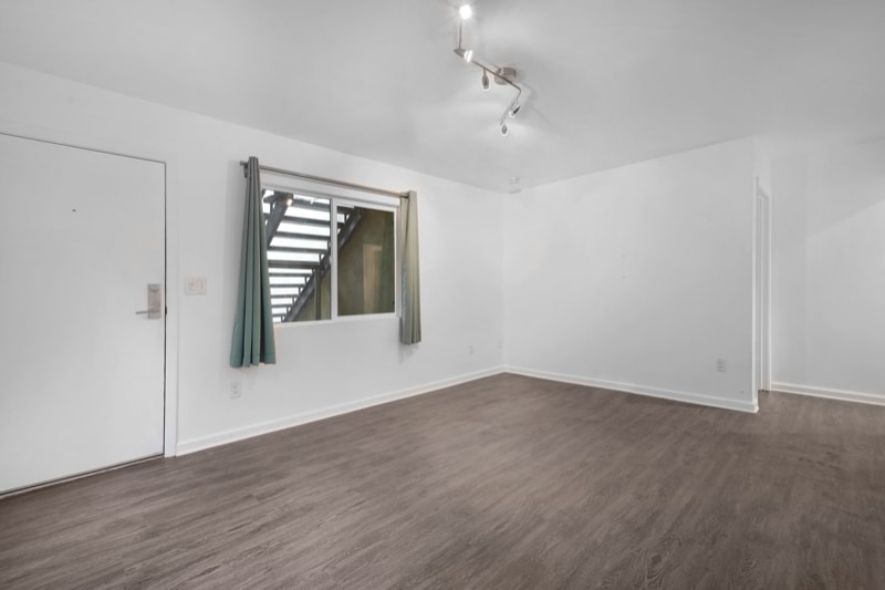 Building Photo - 510 San Juan Ave