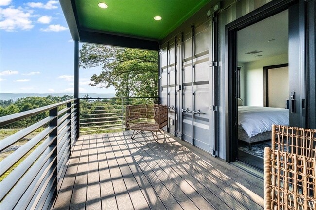 Building Photo - 398 Scofield Mountain Rd