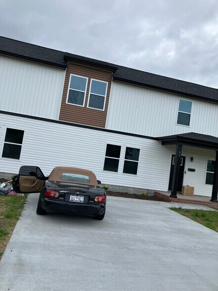Building Photo - 57 Franktown Rd