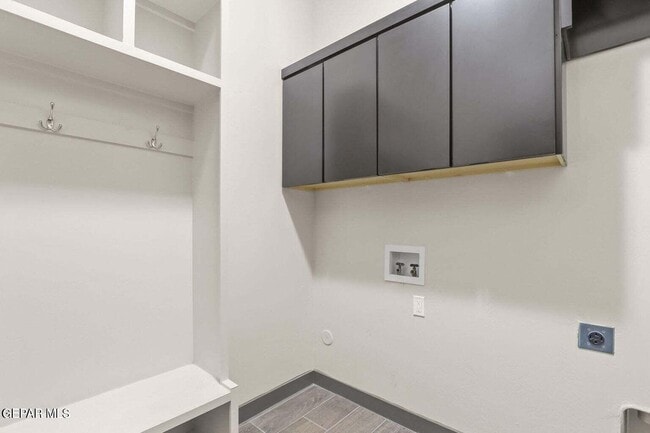 Building Photo - 12312 Desert Palms Ave