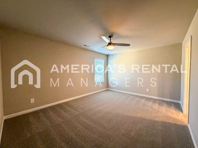 Building Photo - Spacious 4-Bedroom Home with Upstairs Loft!