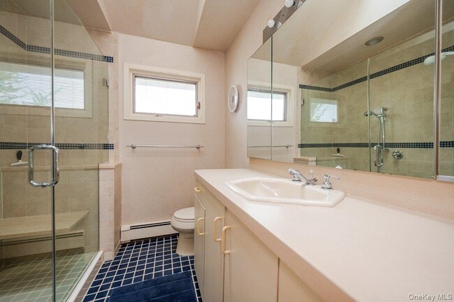 Building Photo - 40 Cayuga Ave