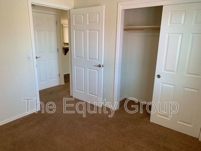 Building Photo - 2111 Bella Oaks Dr