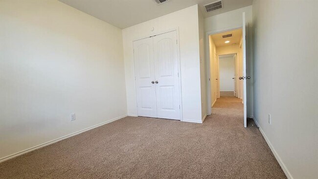 Building Photo - 111 Jasmine Cove