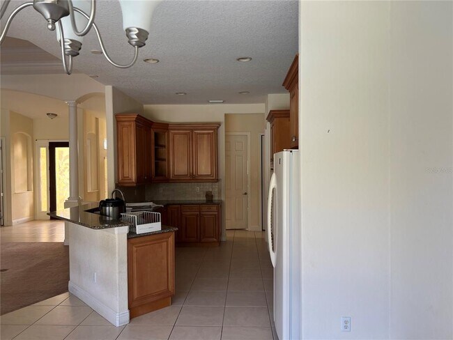Building Photo - 6970 Scrub Jay Dr