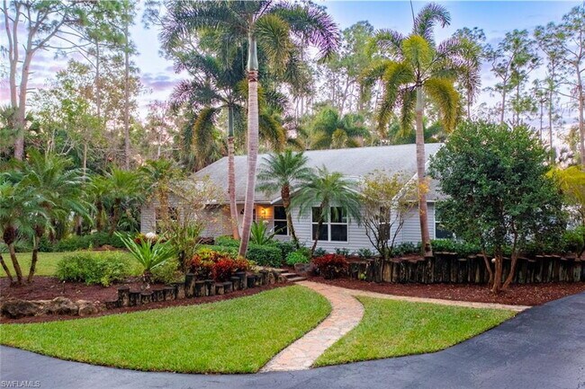 Building Photo - Golden Gate Estates Single Family home on 2.5 acres no HOA!!!