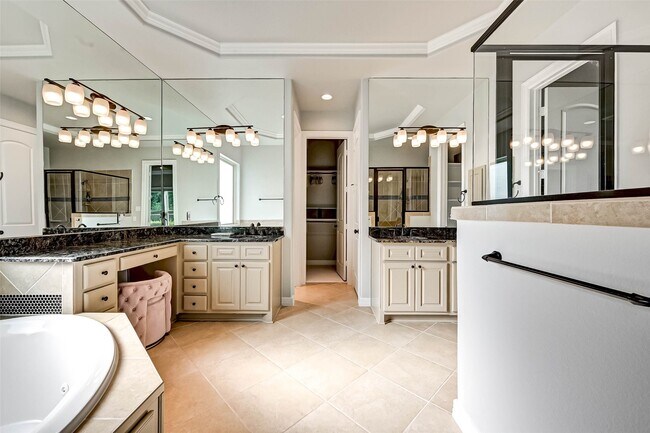 Building Photo - 39 Marino Dr