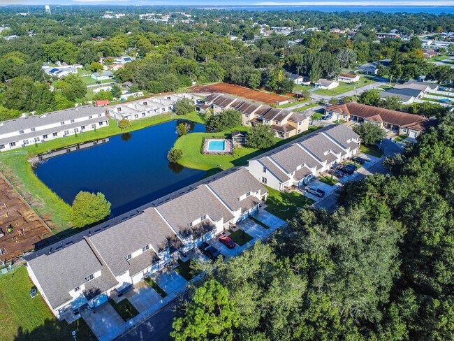 Building Photo - Townhouse For Lease in Saint Cloud