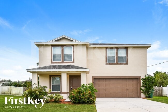 Building Photo - 1414 SW 11th St