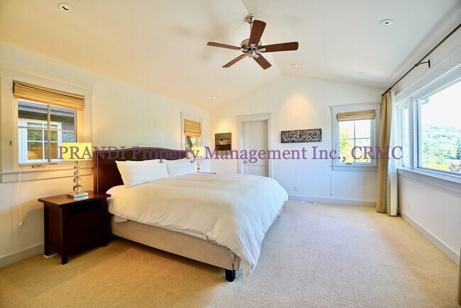Building Photo - Majestic Custom-Designed Five-Bedroom Esta...