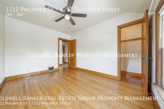 Building Photo - 1212 Philippen St