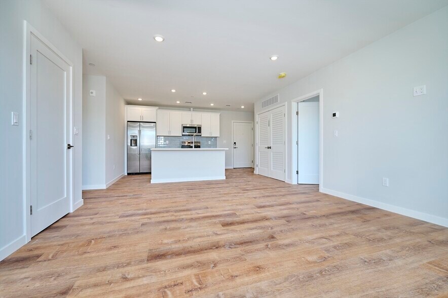 Primary Photo - 45 Holbrook Rd