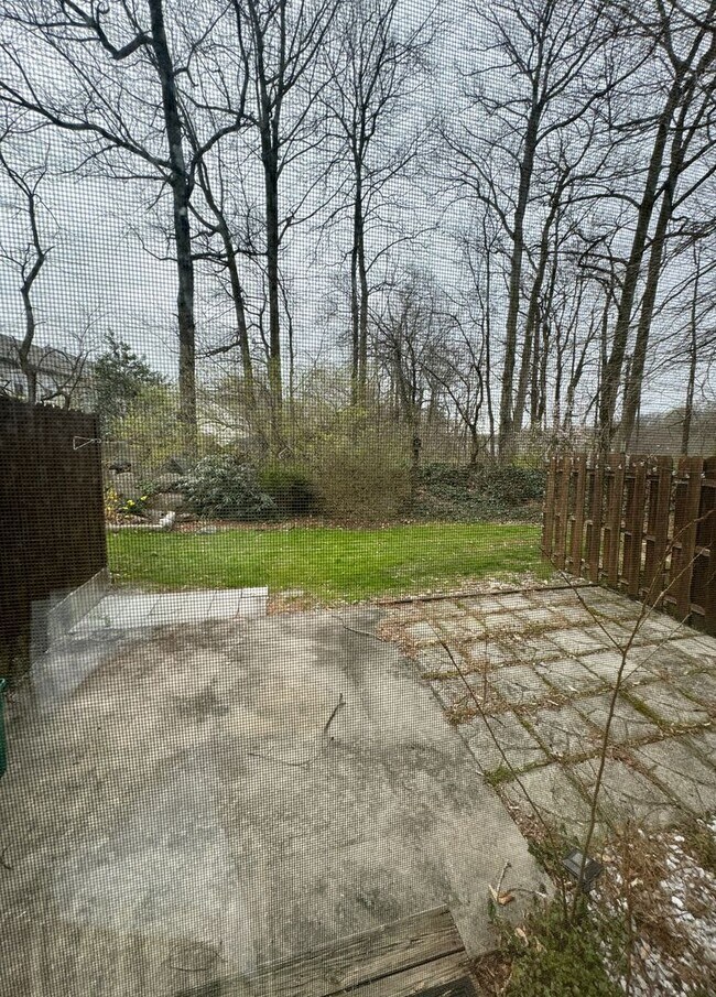 Building Photo - 809 Rockwood Dr