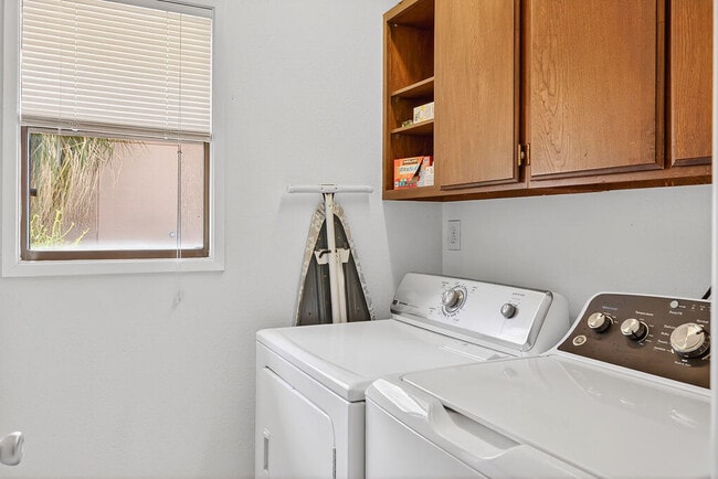 Building Photo - 42430 Adams St