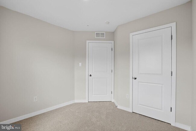 Building Photo - 436 Whirl Ln