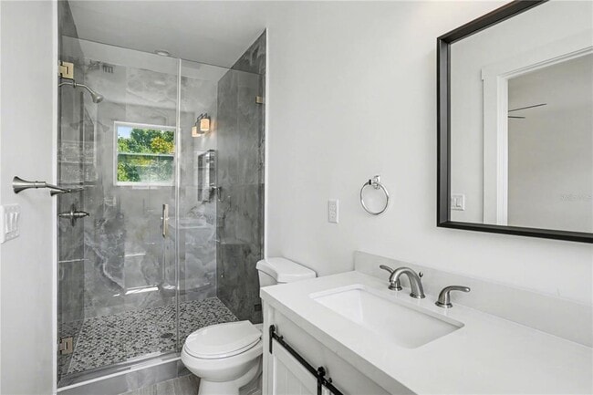 Building Photo - 2328 W Spruce St