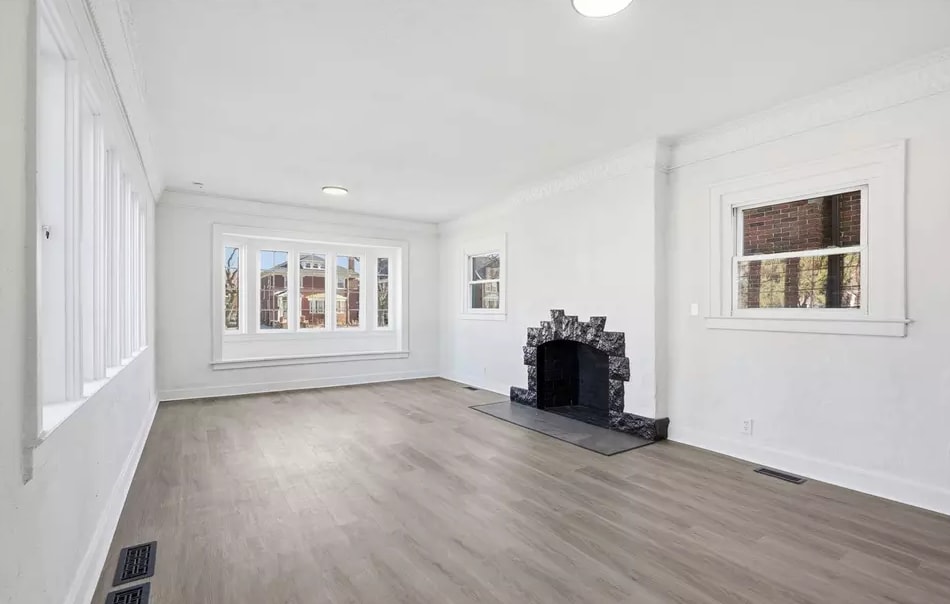 Building Photo - 8951 La Salle Blvd