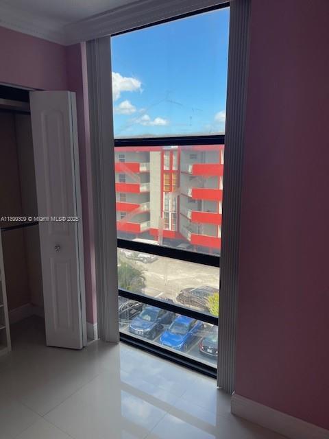 Building Photo - 1825 W 44th Pl