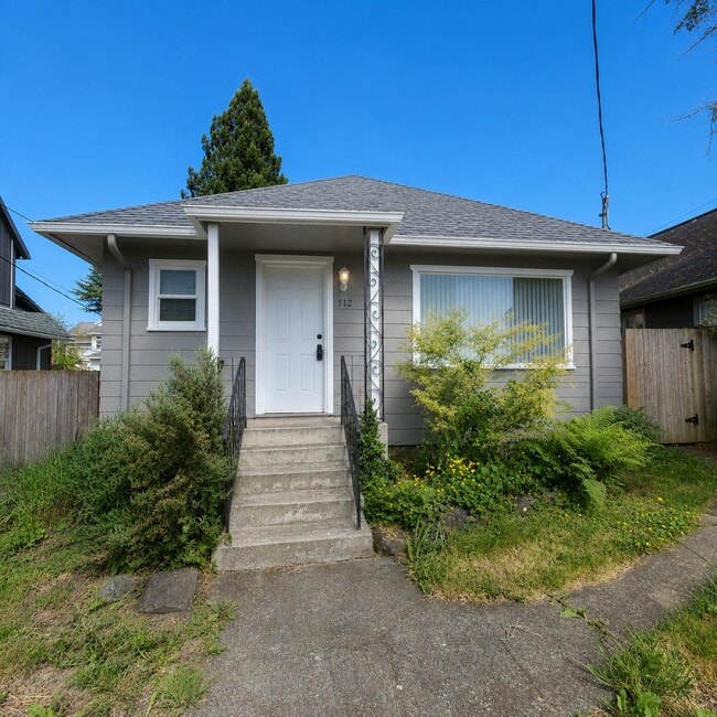 Building Photo - 112 Arvon Ave