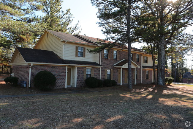 Building Photo - Willowgate Apartments