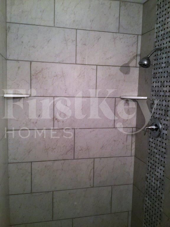 Building Photo - 2080 Bishop Dr