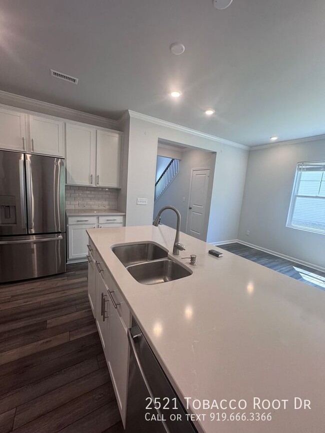 Building Photo - 2521 Tobacco Root Dr