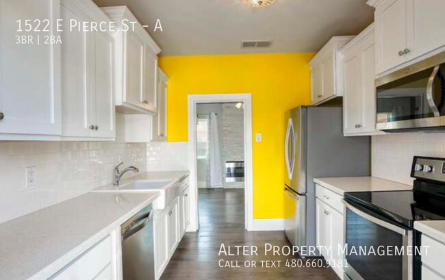 Building Photo - 1522 E Pierce St