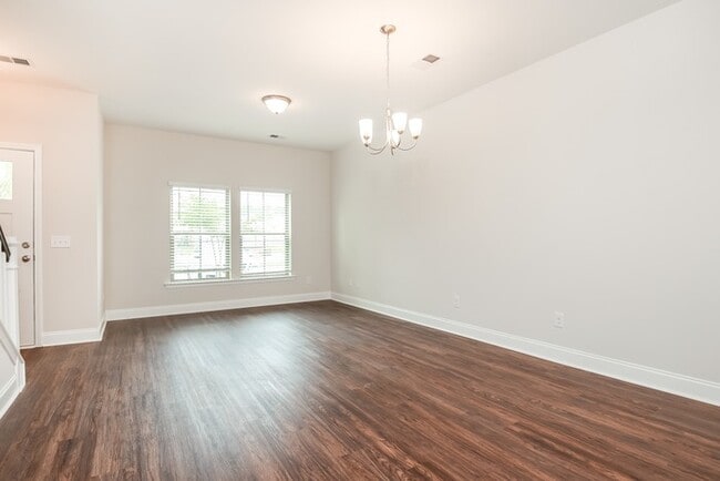 Building Photo - Gorgeous Brand New Townhome!