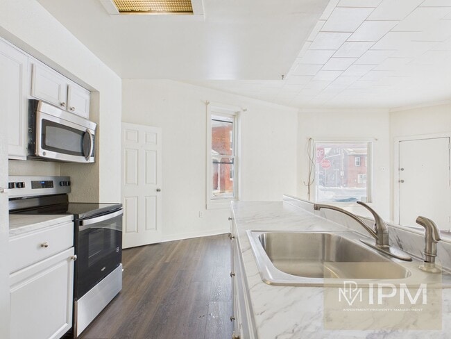 Building Photo - Cozy 1 Bedroom 1 Bath Apartment for Rent in Carlisle, PA!