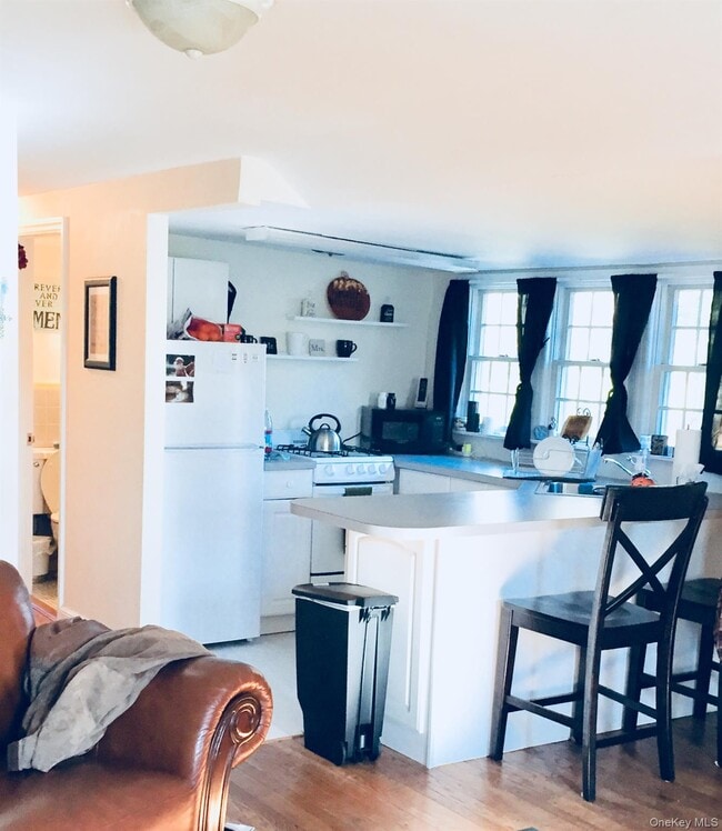 Building Photo - 7 Harbor View Rd