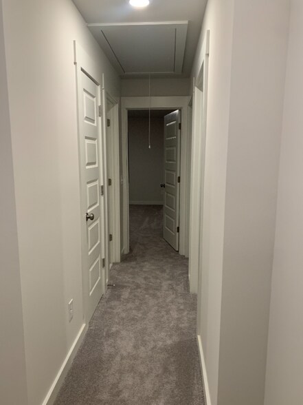 Building Photo - 2620 Comanche Ct