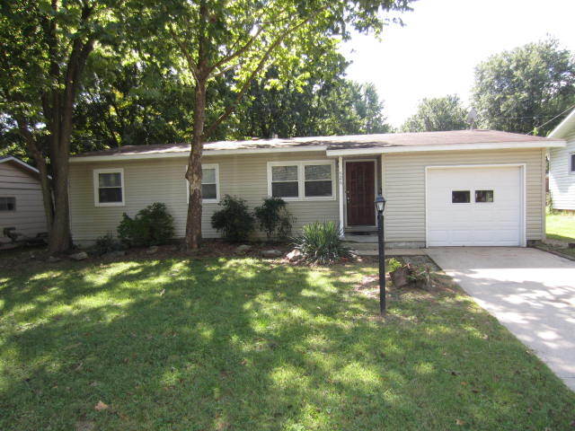 Primary Photo - 526 E Edgewood St
