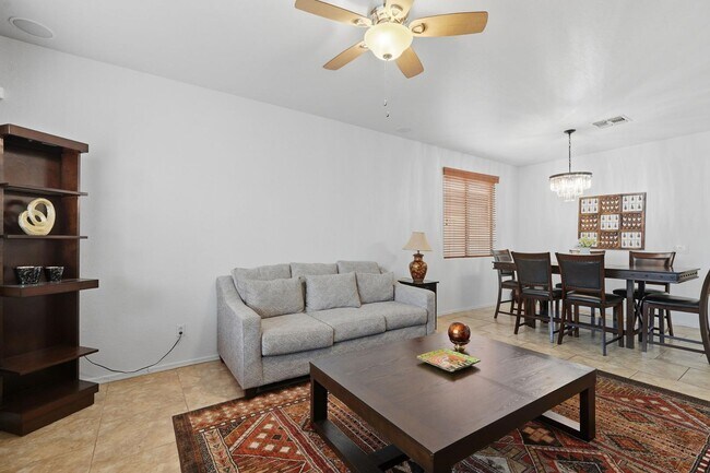 Building Photo - 6843 S 26th St