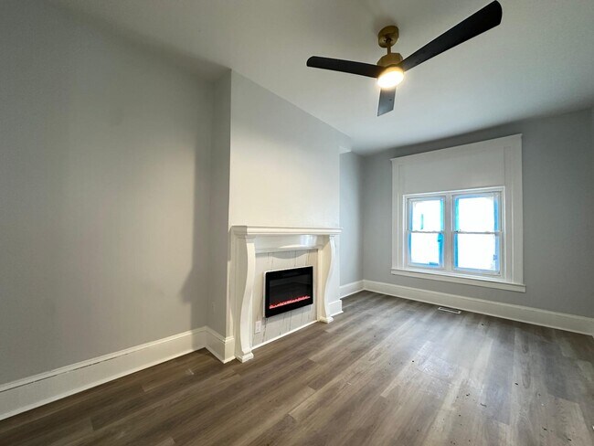 Building Photo - 216 N 53rd St
