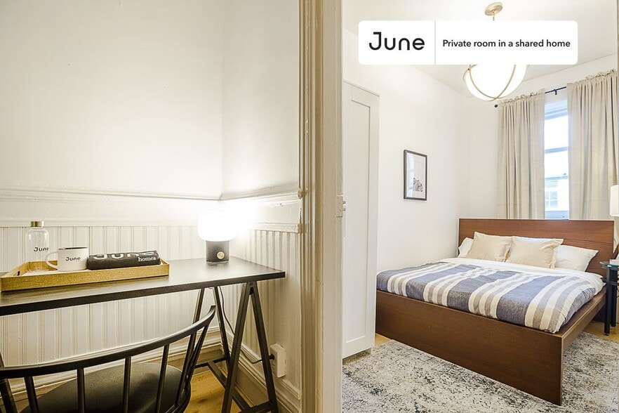 Building Photo - Room in Shared 5 bed/1 bath home in Hell's Kitchen