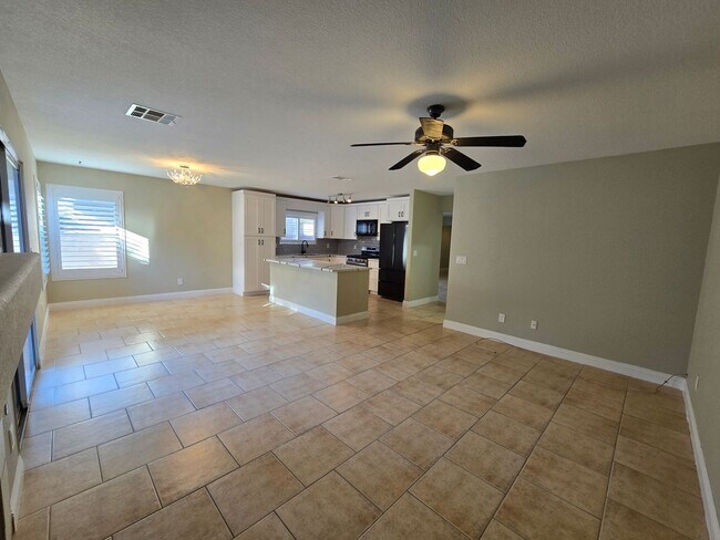 Building Photo - A Fabulous 4 Bedroom Home in Peccole Ranch