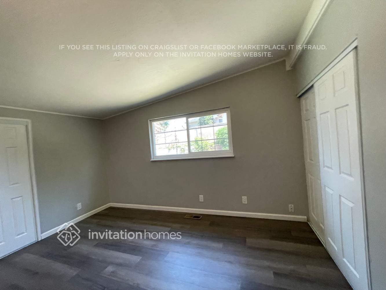 Building Photo - 400 Cabrillo Ave