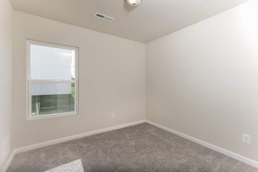 Building Photo - 1225 Zoysia Dr