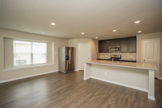 Building Photo - 3331 Rosselli Brush Dr