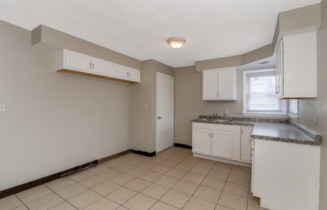 Building Photo - 12328 Grannis Rd
