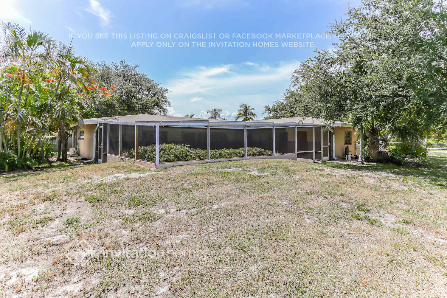 Building Photo - 650 NE 5th St