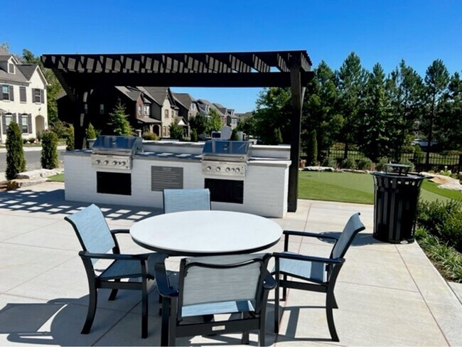 Building Photo - 3 Bed, 2.5 Bath Townhome 1 Mile from Downtown Franklin