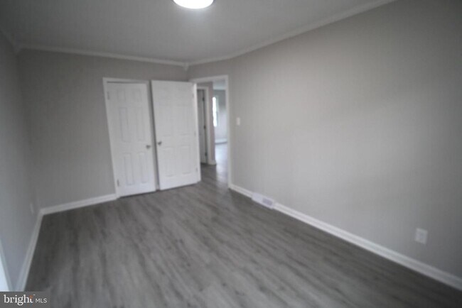 Building Photo - 548 S Marlyn Ave