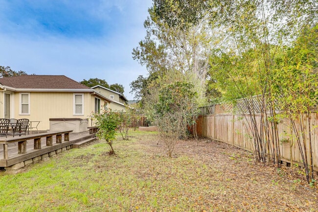 Building Photo - 158 Sierra Pl