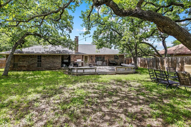 Building Photo - 1406 Angelina Cir