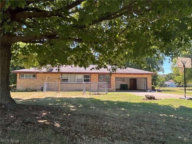 Building Photo - 4307 Manchester Rd