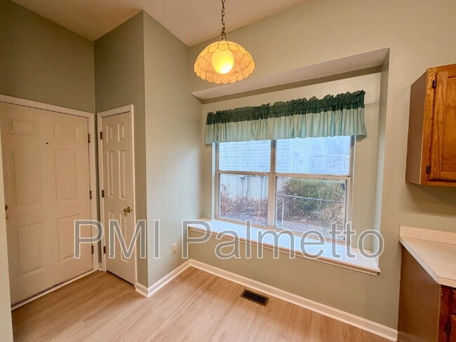 Building Photo - 274 Ambling Cir