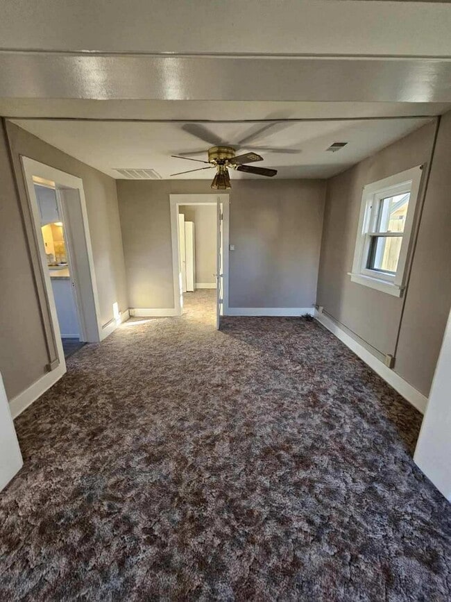 Building Photo - 539 S McKinley St