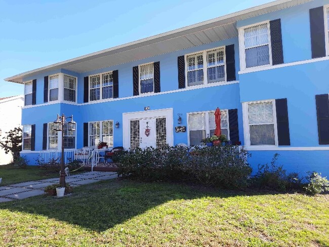 Building Photo - 512 Phoenix Ave