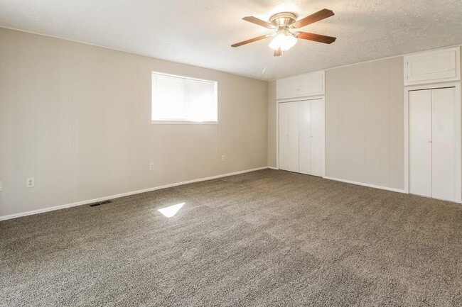Building Photo - 1703 Fedderson Dr